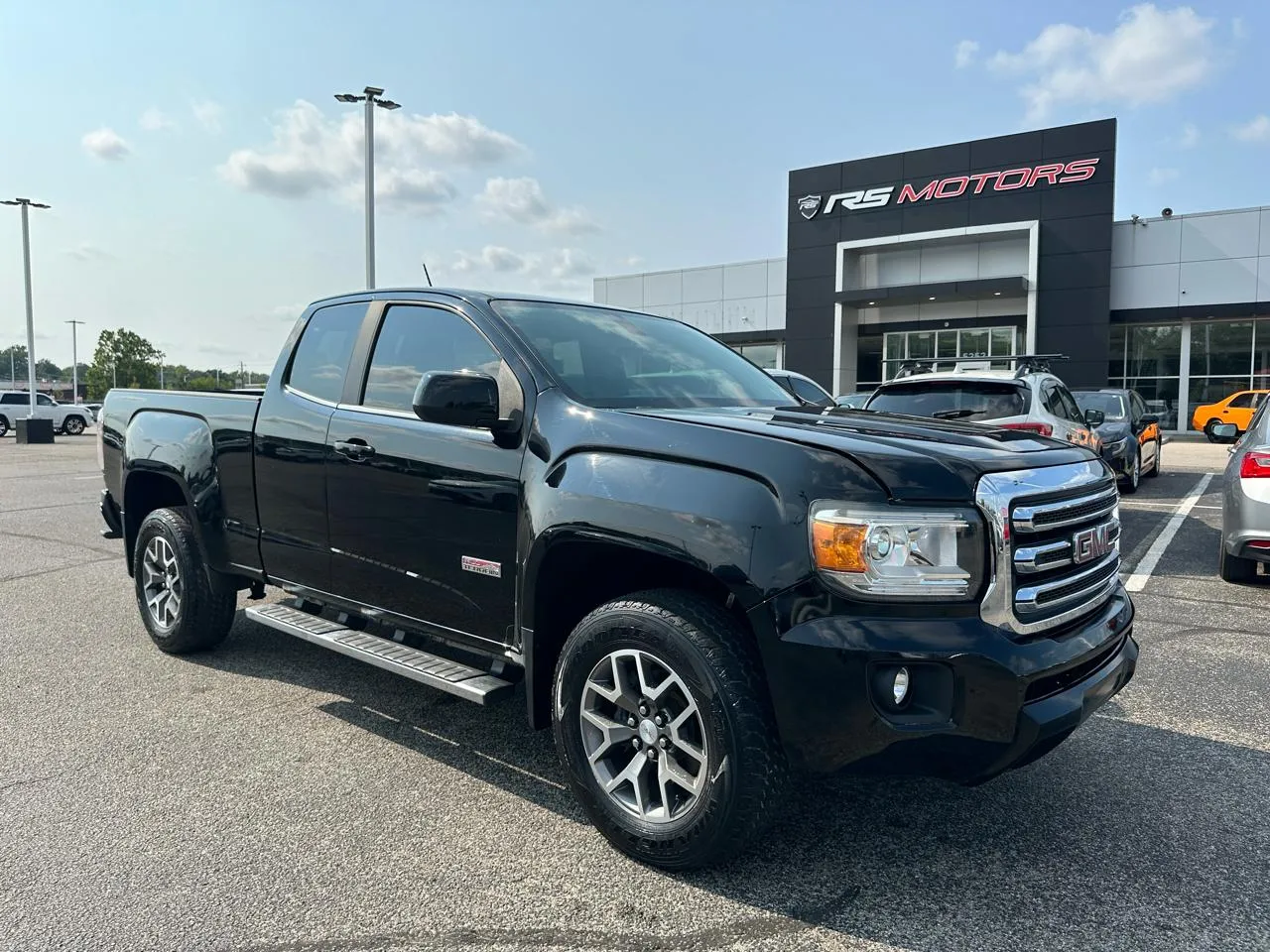 Black 2017 GMC Canyon SLE Ext. Cab 4WD for sale in Indianapolis, IN