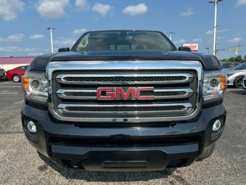 More photos of 2017 GMC Canyon SLE Ext. Cab 4WD at RS Motors, IN