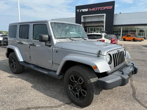 Silver 2018 Jeep Wrangler JK Unlimited Altitude 4x4 for sale in Indianapolis, IN