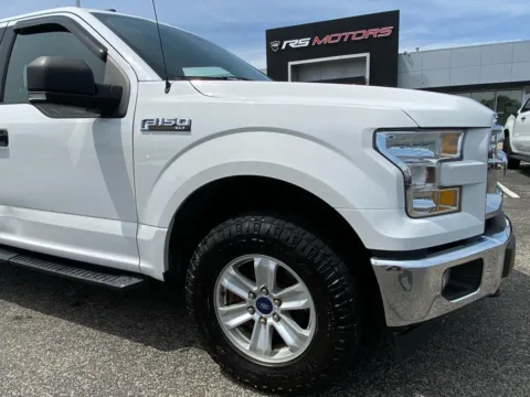 More photos of 2017 Ford F-150 XLT SuperCrew 6.5-ft. Bed 4WD at RS Motors, IN