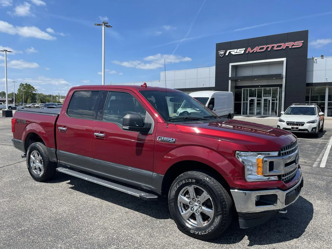 Red 2018 Ford F-150 XLT SuperCrew 5.5-ft. Bed 4WD for sale in Indianapolis, IN