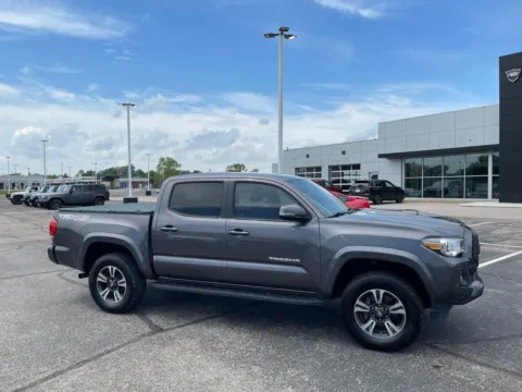 Gray 2017 Toyota Tacoma SR5 Double Cab Long Bed V6 6AT 4WD for sale in Indianapolis, IN