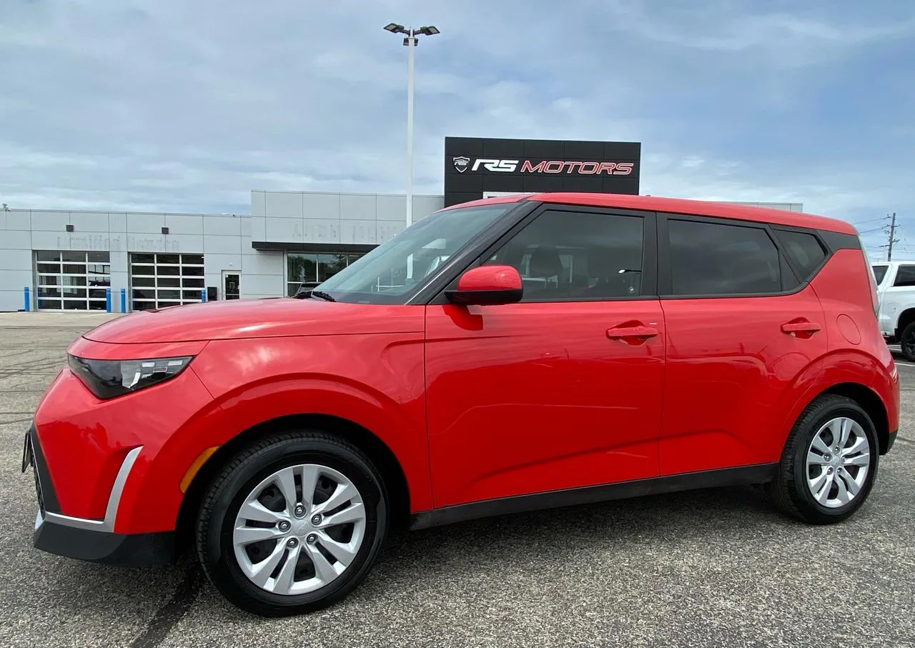 2024 Kia Soul 2.0L LX IVT's photo