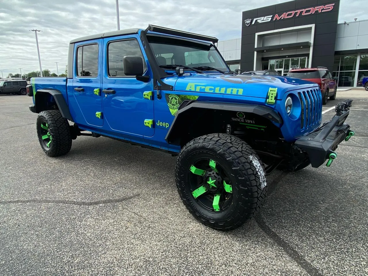 Blue 2020 Jeep Gladiator Sport for sale in Indianapolis, IN