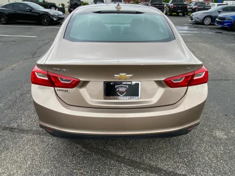 More photos of 2018 Chevrolet Malibu LT at RS Motors, IN