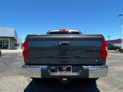More photos of 2018 Toyota Tundra SR5 5.7L V8 CrewMax 4WD at RS Motors, IN