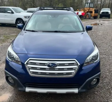 Photos of 2017 Subaru Outback 3.6R Limited for sale in Indianapolis, IN at RS Motors