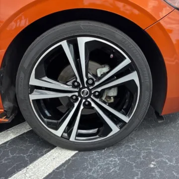 More photos of 2022 Nissan Sentra SR at RS Motors, IN