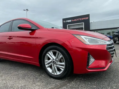 Red 2020 Hyundai Elantra Limited for sale in Indianapolis, IN