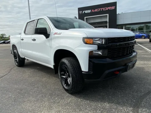 Photos of 2021 Chevrolet Silverado 1500 Custom Trail Boss Crew Cab Long Box 4WD for sale in Indianapolis, IN at RS Motors