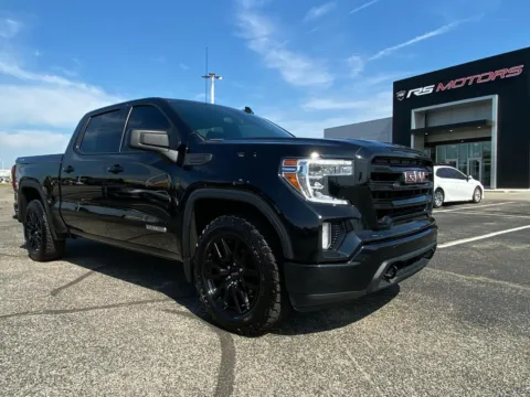 Another view of 2022 GMC Sierra 1500 Limited Elevation Crew Cab 4WD for sale in Indianapolis, IN at RS Motors