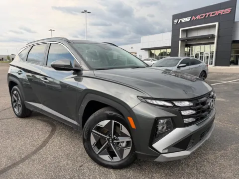 Photos of 2025 Hyundai Tucson SEL Convenience Hybrid AWD for sale in Indianapolis, IN at RS Motors