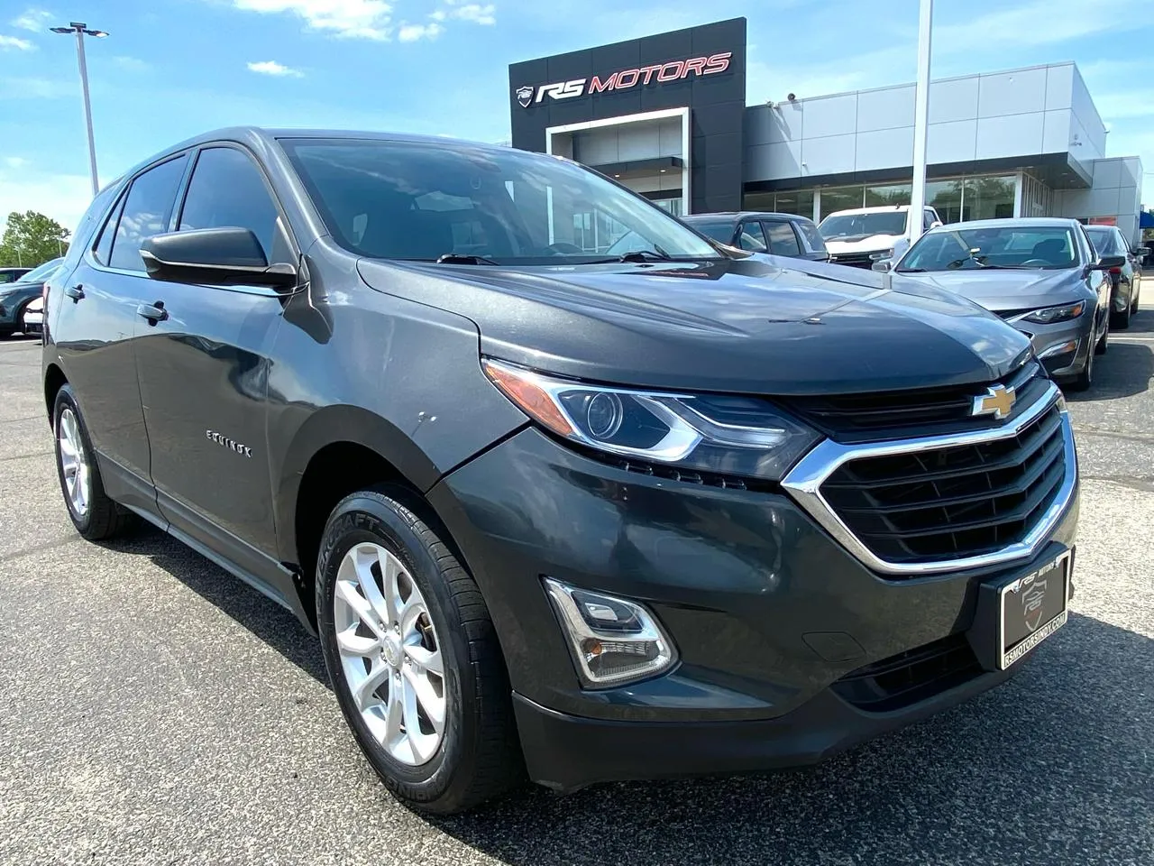 Gray 2018 Chevrolet Equinox LT 2WD for sale in Indianapolis, IN