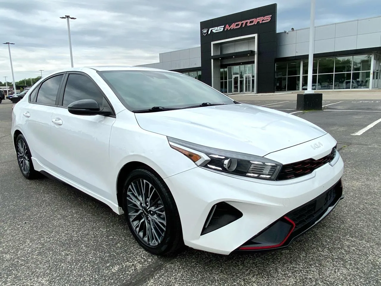 White 2022 Kia Forte GT Line for sale in Indianapolis, IN
