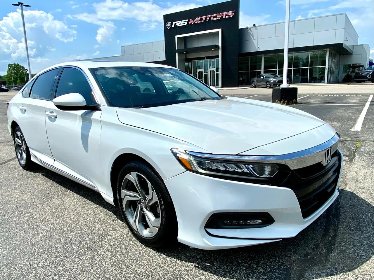 White 2018 Honda Accord EX CVT for sale in Indianapolis, IN