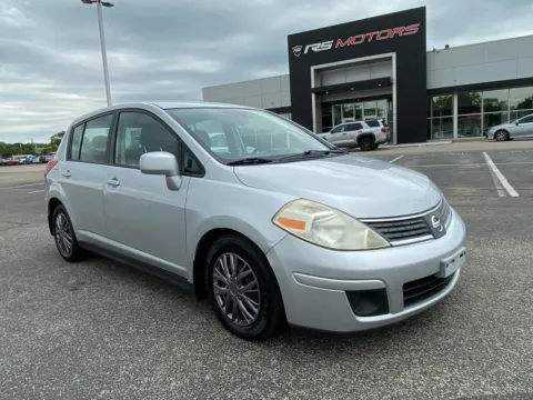 Photos of 2009 Nissan Versa 1.8 S Hatchback for sale in Indianapolis, IN at RS Motors