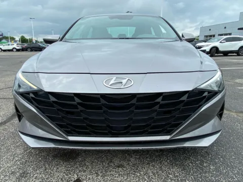 More photos of 2023 Hyundai Elantra SEL at RS Motors, IN