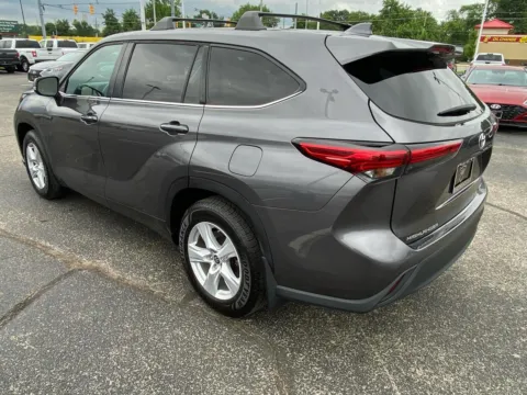 Another view of 2021 Toyota Highlander LE AWD V6 for sale in Indianapolis, IN at RS Motors