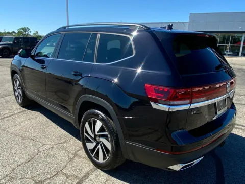 Another view of 2026 Volkswagen Atlas SE 4MOTION for sale in Indianapolis, IN at RS Motors
