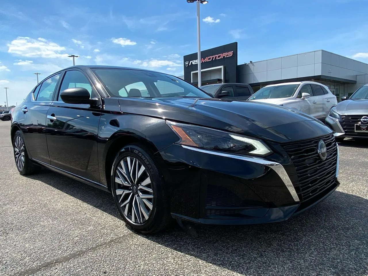 Black 2024 Nissan Altima 2.5 SV for sale in Indianapolis, IN