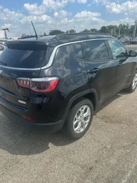 More photos of 2024 Jeep Compass Latitude at RS Motors, IN