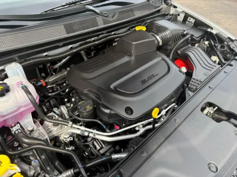 Another view of 2026 Chrysler Pacifica Select for sale in Indianapolis, IN at RS Motors