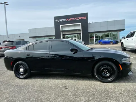 More photos of 2019 Dodge Charger Police at RS Motors, IN