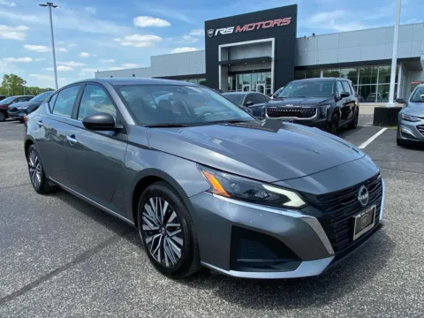 Photos of 2025 Nissan Altima 2.5 SV for sale in Indianapolis, IN at RS Motors