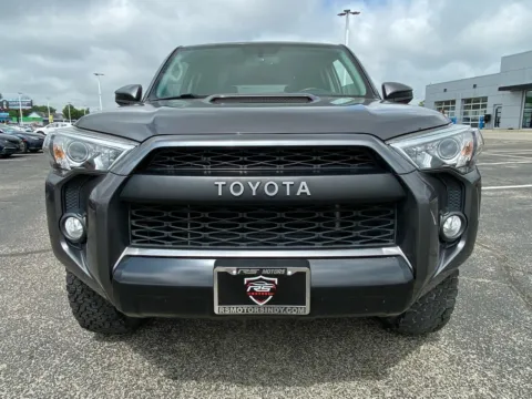 More photos of 2016 Toyota 4Runner Trail 4WD at RS Motors, IN