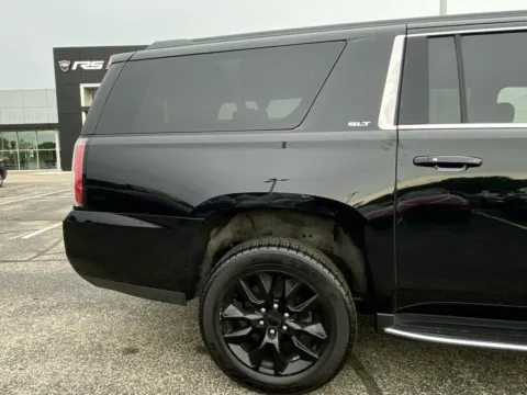 More photos of 2019 GMC Yukon XL SLT 2WD at RS Motors, IN