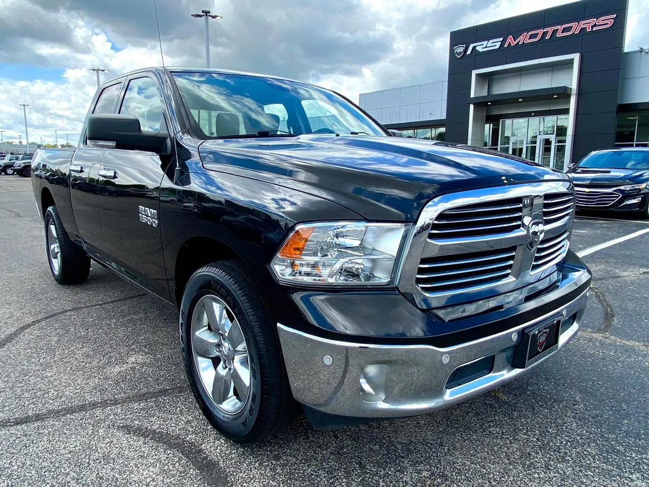 Black 2018 RAM 1500 SLT Quad Cab 4WD for sale in Indianapolis, IN