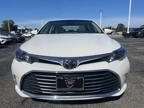 More photos of 2018 Toyota Avalon Limited at RS Motors, IN