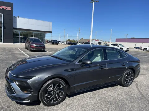 Photos of 2025 Hyundai Sonata SEL for sale in Indianapolis, IN at RS Motors