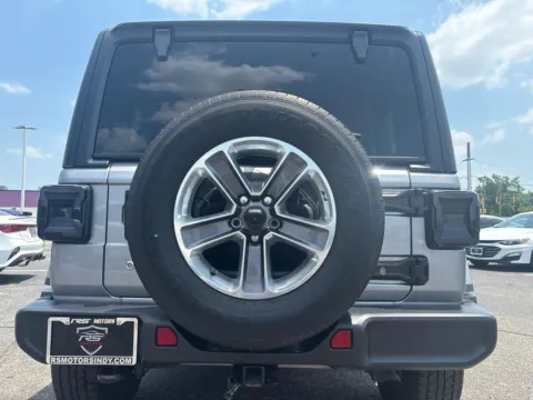 More photos of 2020 Jeep Wrangler Unlimited Sahara 4WD at RS Motors, IN