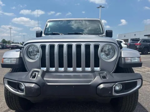 More photos of 2020 Jeep Wrangler Unlimited Sahara 4WD at RS Motors, IN