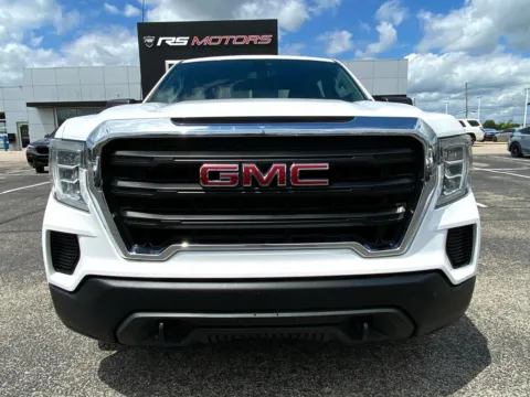 More photos of 2020 GMC Sierra 1500 Base Crew Cab Long Box 4WD at RS Motors, IN