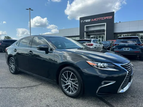 Photos of 2018 Lexus ES 350 Sedan for sale in Indianapolis, IN at RS Motors