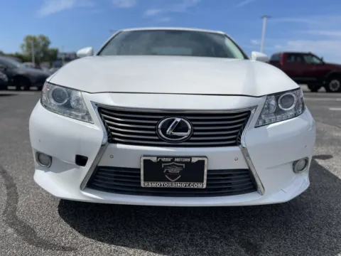 More photos of 2013 Lexus ES 350 Sedan at RS Motors, IN