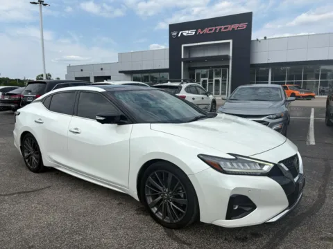 White 2020 Nissan Maxima Platinum for sale in Indianapolis, IN