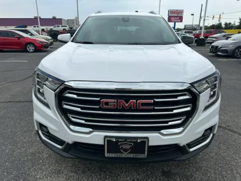 More photos of 2024 GMC Terrain SLT AWD at RS Motors, IN
