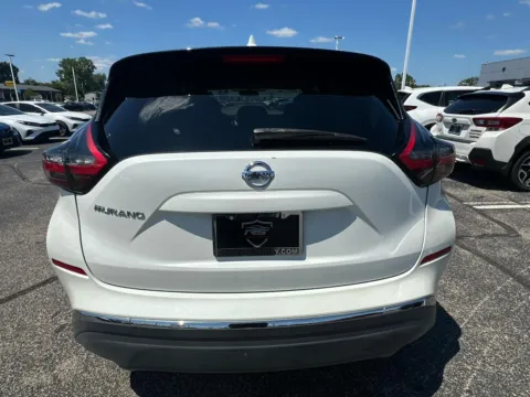 More photos of 2019 Nissan Murano S at RS Motors, IN