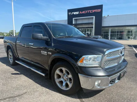 Black 2017 RAM 1500 Laramie Crew Cab SWB 2WD for sale in Indianapolis, IN