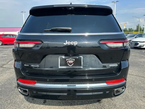 More photos of 2021 Jeep Grand Cherokee L Overland 4WD at RS Motors, IN