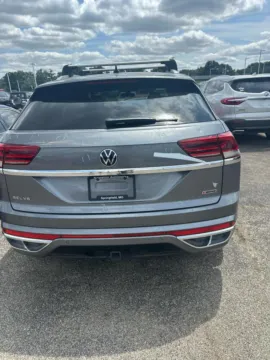 Another view of 2020 Volkswagen Atlas Cross Sport V6 SEL Premium R-Line 4MOTION for sale in Indianapolis, IN at RS Motors