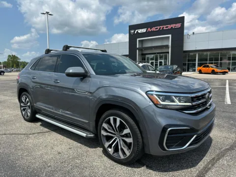 Photos of 2020 Volkswagen Atlas Cross Sport V6 SEL Premium R-Line 4MOTION for sale in Indianapolis, IN at RS Motors