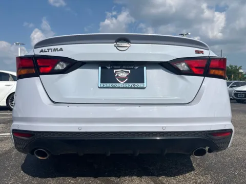 More photos of 2023 Nissan Altima 2.5 SR at RS Motors, IN
