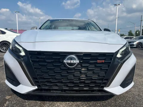 More photos of 2023 Nissan Altima 2.5 SR at RS Motors, IN