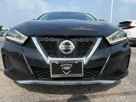 More photos of 2020 Nissan Maxima 3.5 SV at RS Motors, IN