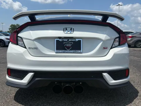 More photos of 2019 Honda Civic Si Sedan at RS Motors, IN