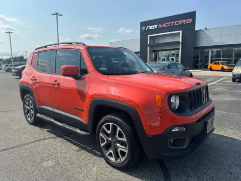 Photos of 2017 Jeep Renegade Latitude 4WD for sale in Indianapolis, IN at RS Motors